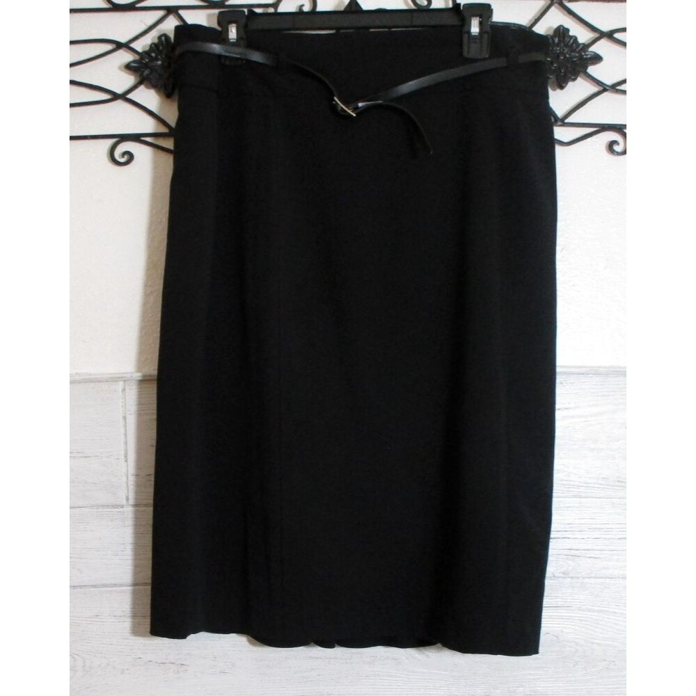 Worthington Women's Skirt Size 16 Black Knee Length Belted